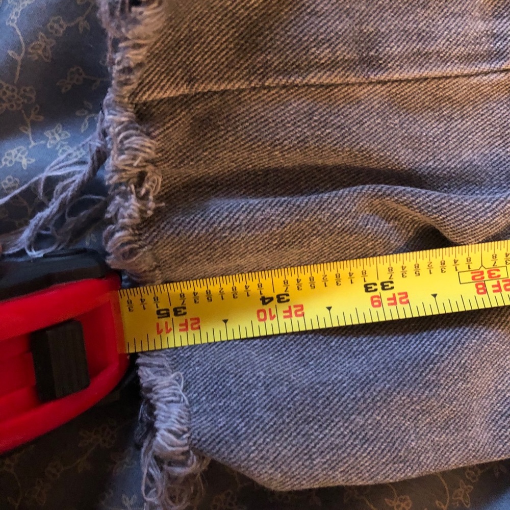 BDG Jeans - Picture 4 of 10